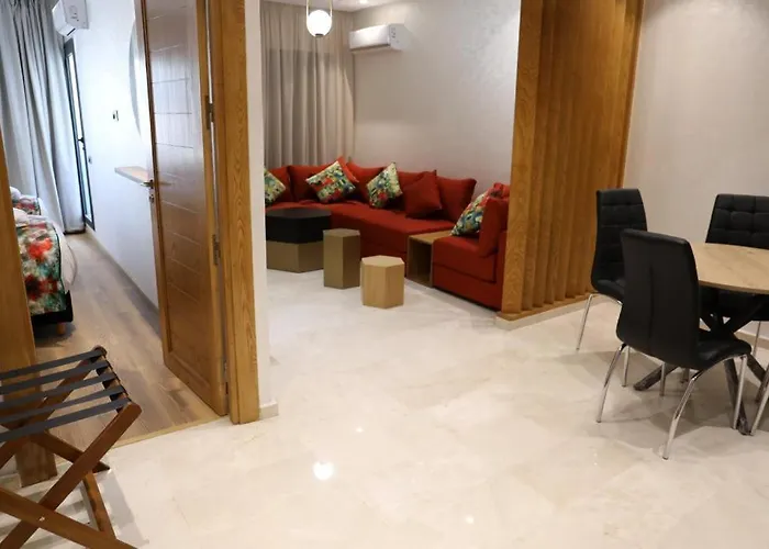 Quiet Hotel Casablanca